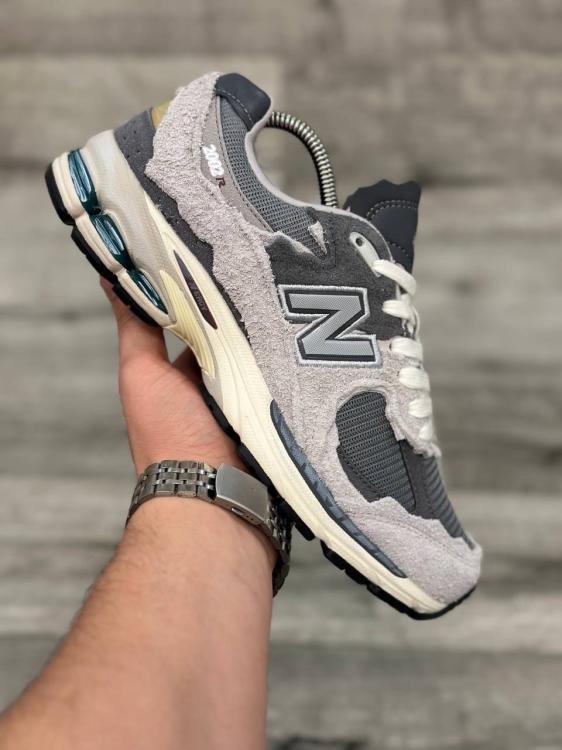 new balance-1735